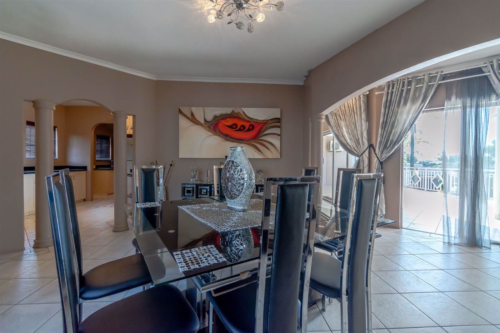 4 Bed House in Umhlanga Rocks photo number 9