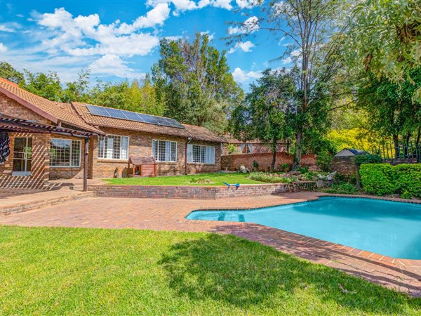4 Bedroom House 4 Bedroom House