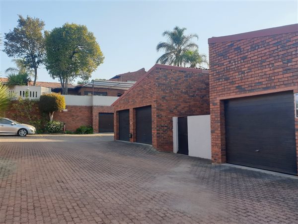 2 Bedroom Townhouse 2 Bedroom Townhouse