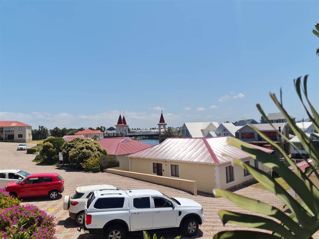 2 Bed Apartment in Marina Martinique photo number 7