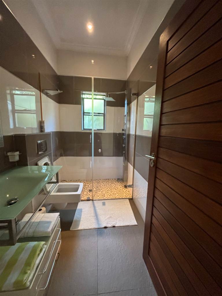 4 Bed House in Zimbali Estate photo number 10