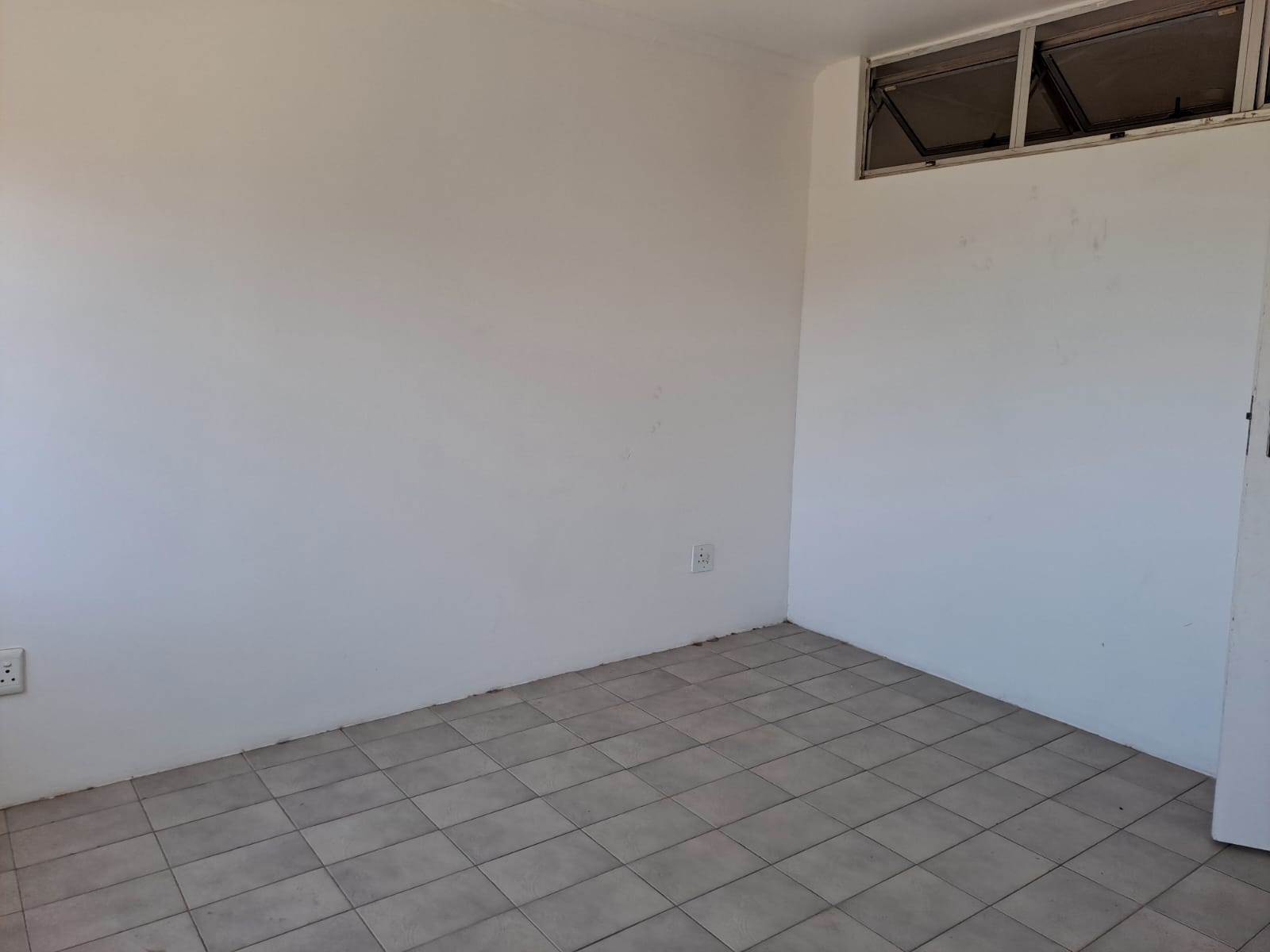 1550  m² Commercial space in Reservoir Hills photo number 13