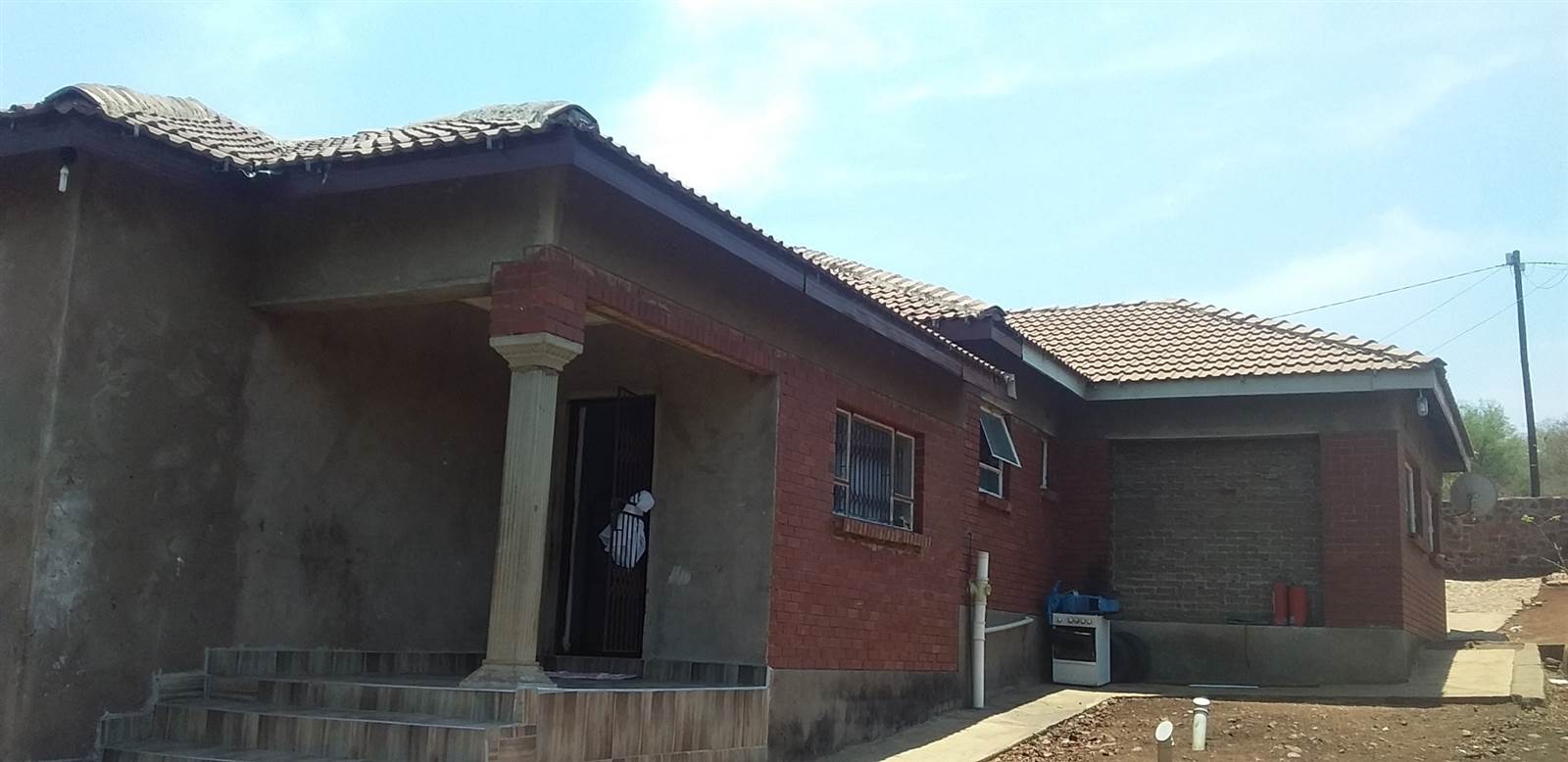 3 Bed House in Makhado (Louis Trichardt) photo number 3