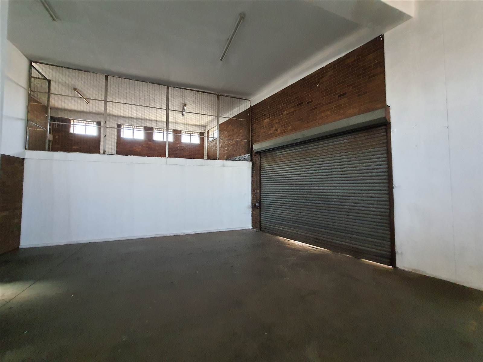 291  m² Industrial space in Benrose photo number 5