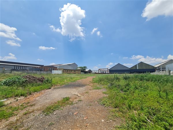 2800  m² Industrial space in Elandsfontein AH