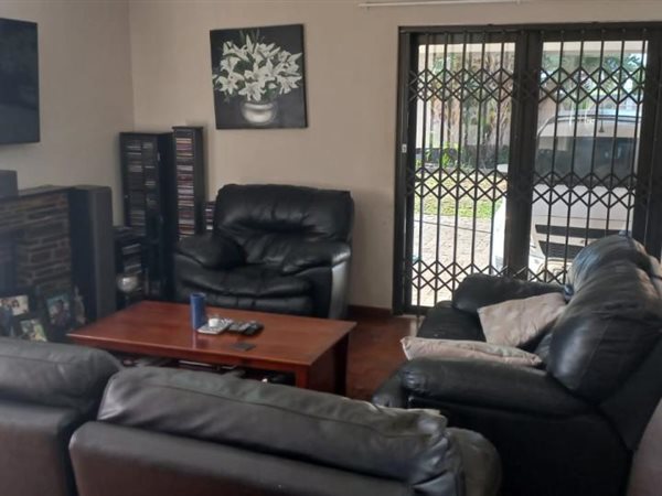 3 Bed House in Southfield