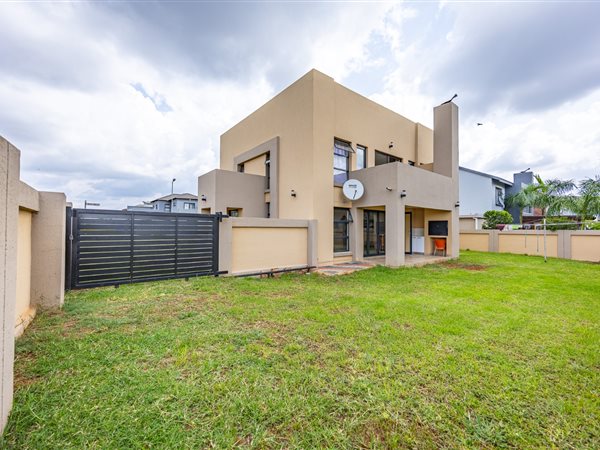 4 Bedroom House 4 Bedroom House
