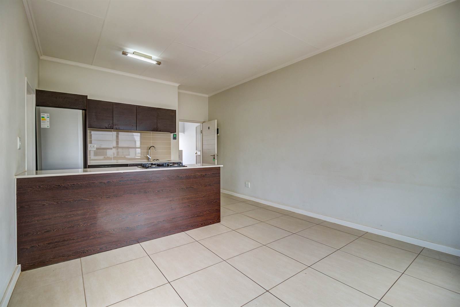 1 Bed Apartment in Edenvale photo number 15