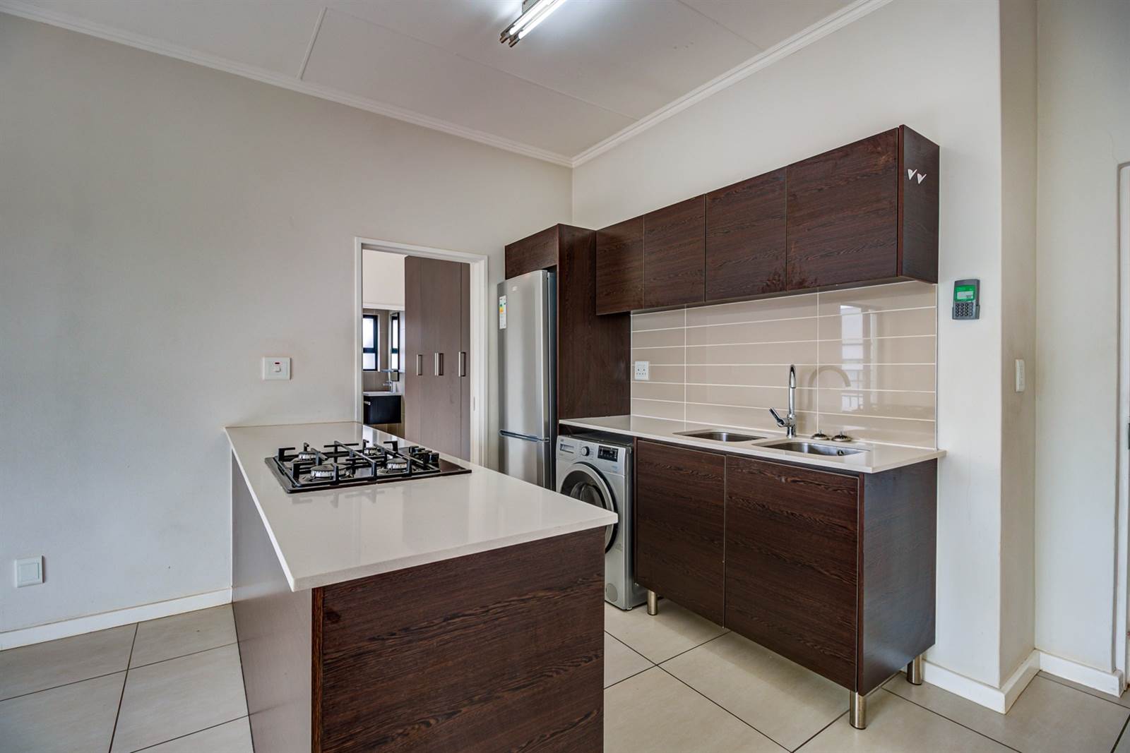 1 Bed Apartment in Edenvale photo number 14