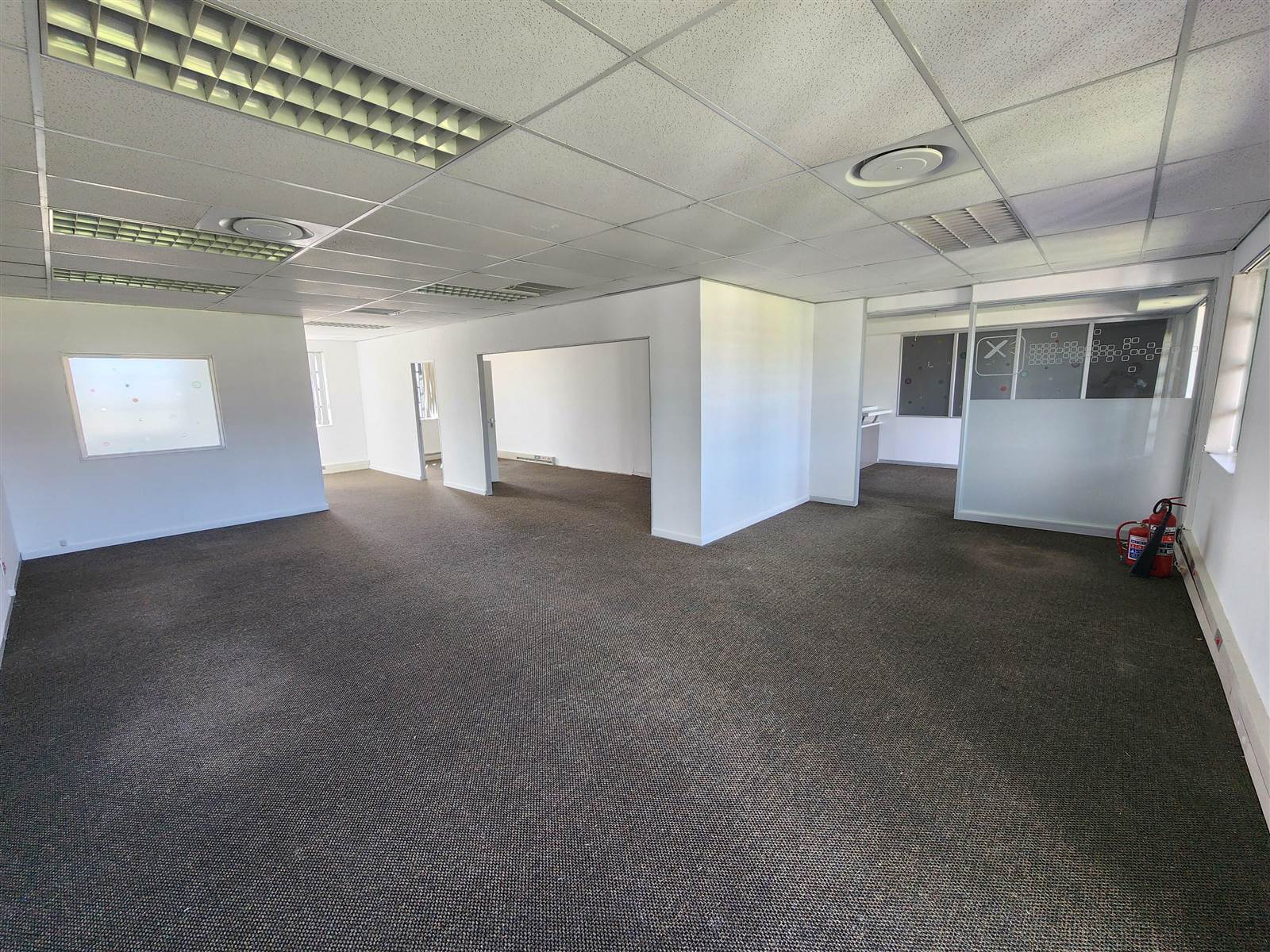 142  m² Commercial space in Claremont photo number 12