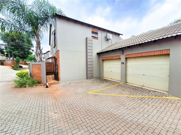 2 Bedroom Townhouse 2 Bedroom Townhouse