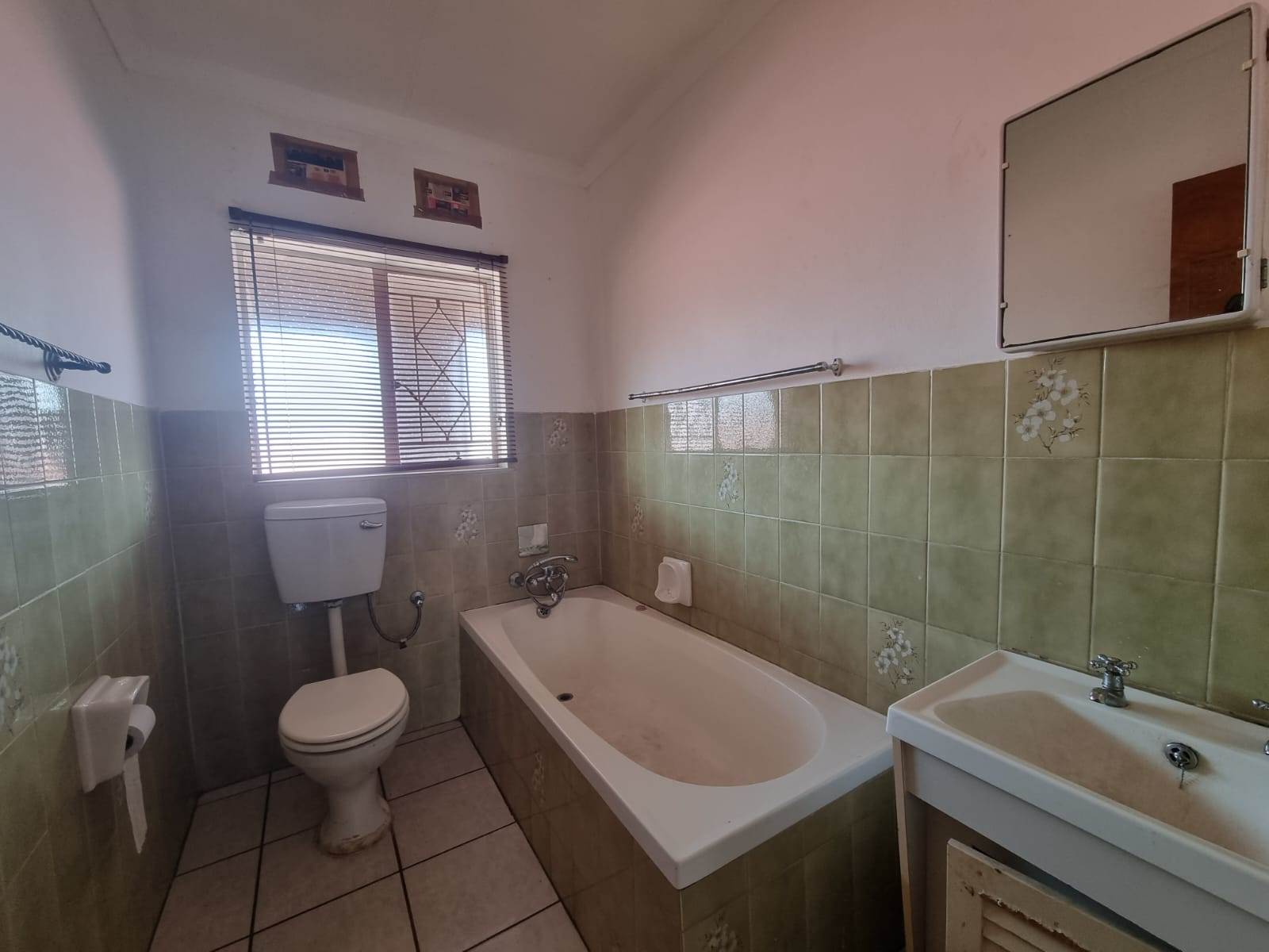 2 Bed House in Krugersdorp North photo number 8