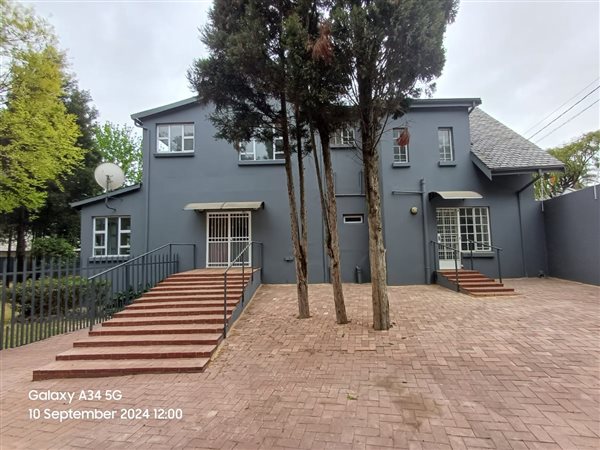 4 Bed House