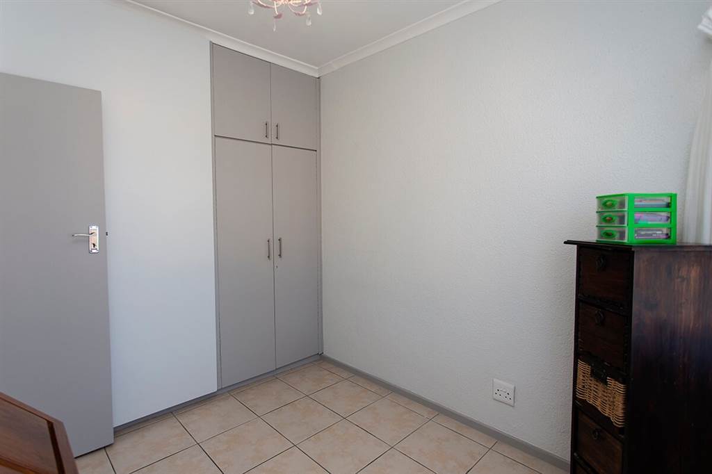 3 Bed Townhouse in Durbanville Central photo number 16