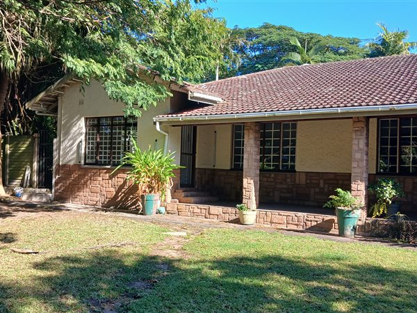 4 Bedroom House 4 Bedroom House