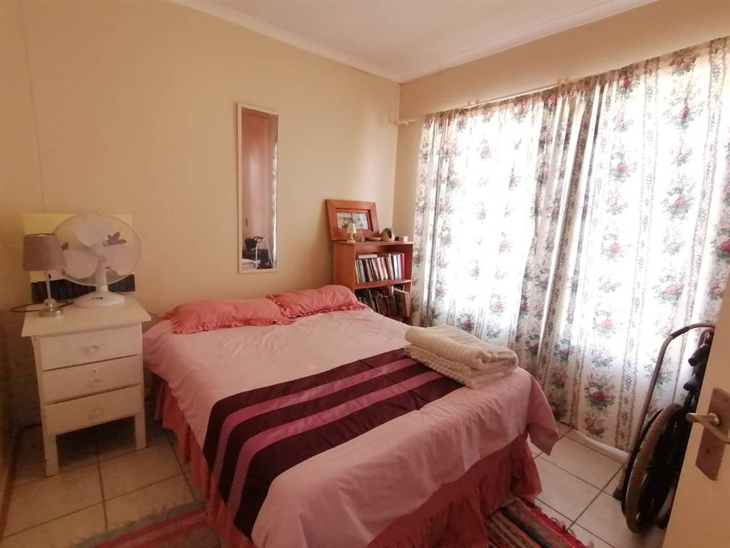 3 Bed Townhouse in Quaggafontein photo number 17