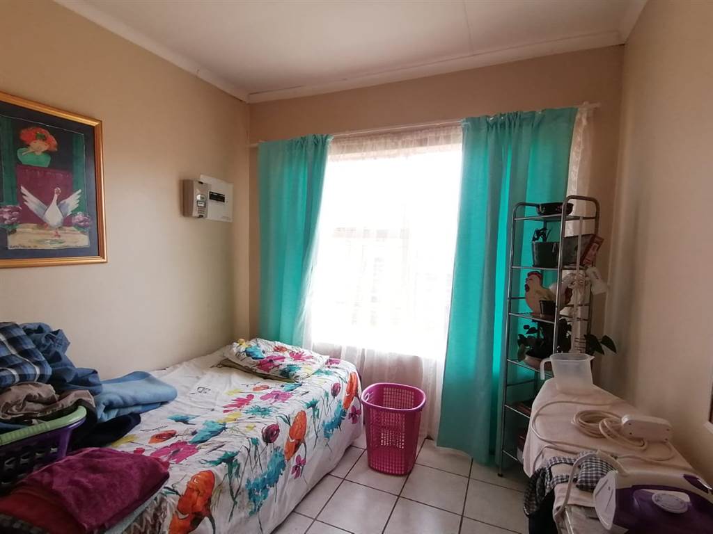 3 Bed Townhouse in Quaggafontein photo number 20