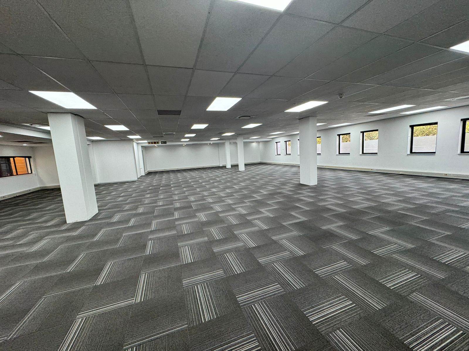 697  m² Commercial space in Rivonia photo number 28