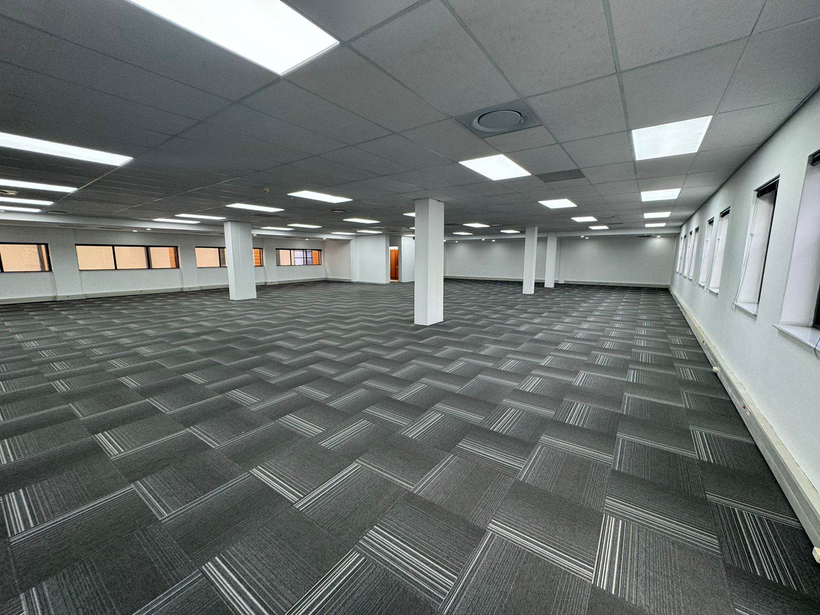 697  m² Commercial space in Rivonia photo number 26