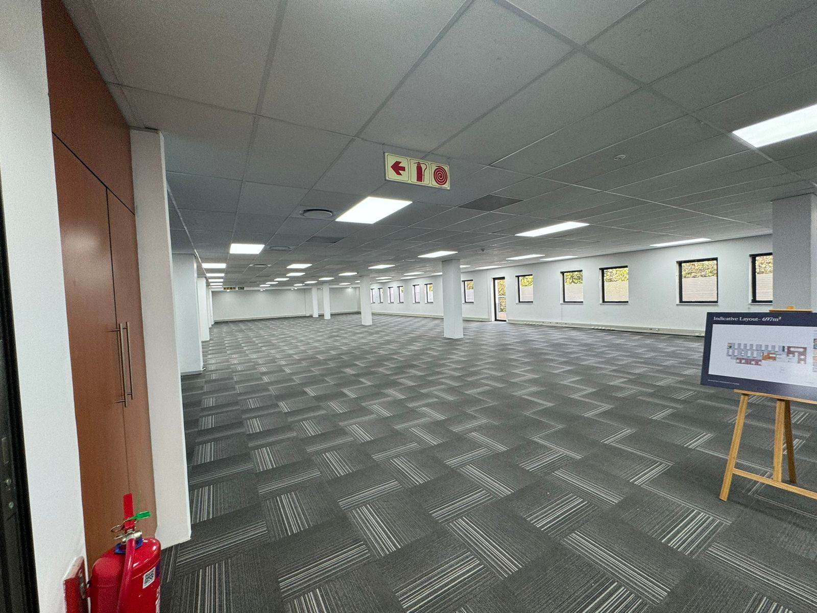 697  m² Commercial space in Rivonia photo number 8