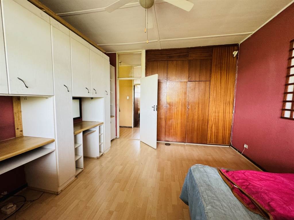2 Bed Townhouse in Impala Park photo number 20