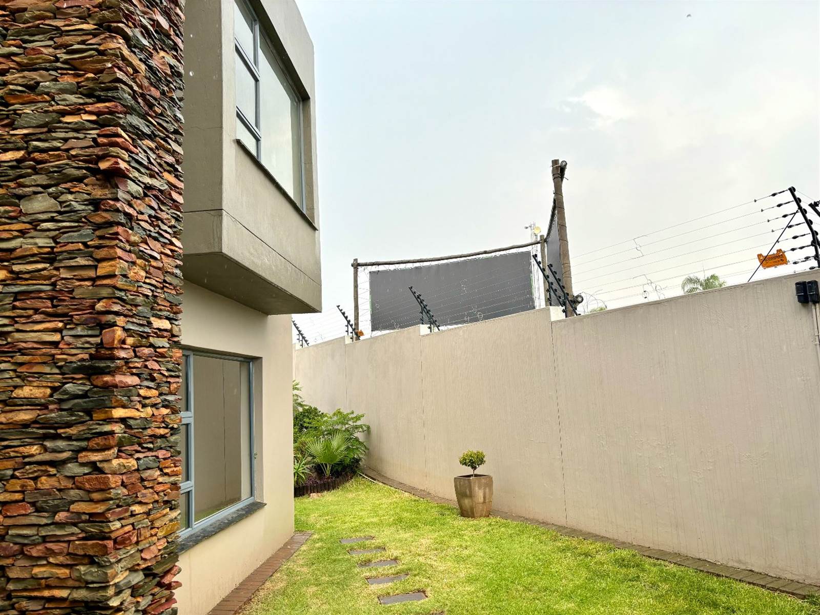 4 Bed Townhouse in Glen Marais photo number 25
