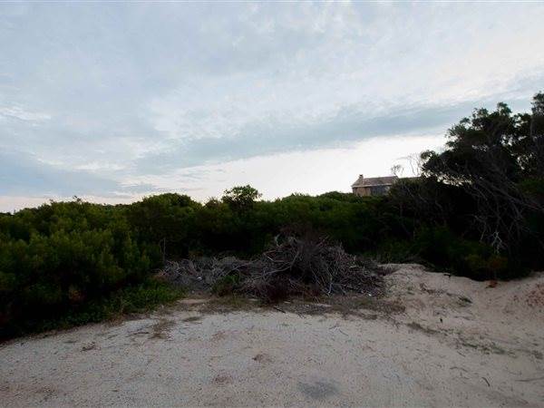 798 m² Land available in Paradise Beach photo number 4