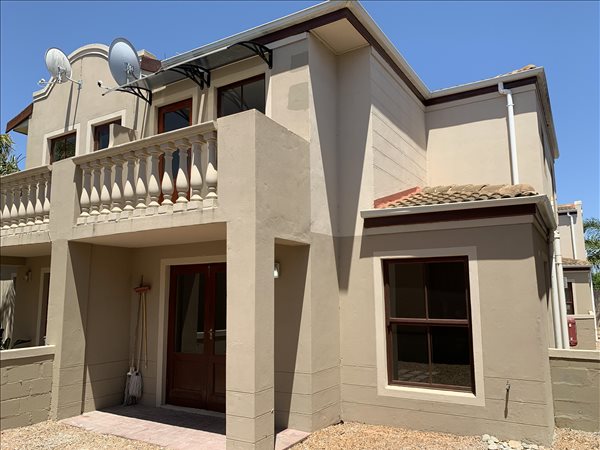 3 Bedroom Duplex 3 Bedroom Duplex