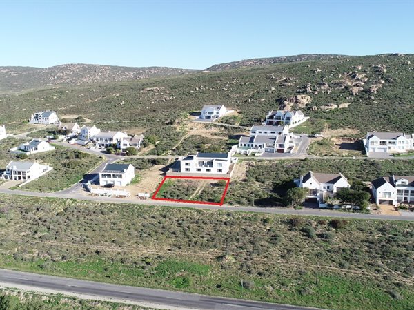 712 m² Land