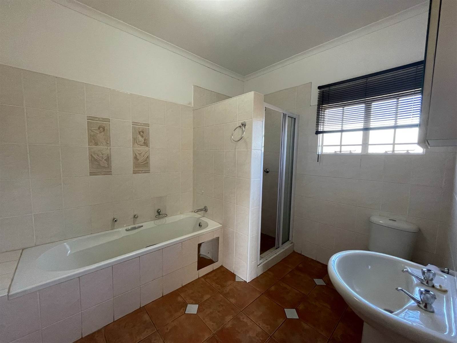 3 Bed House in Benoni AH photo number 8