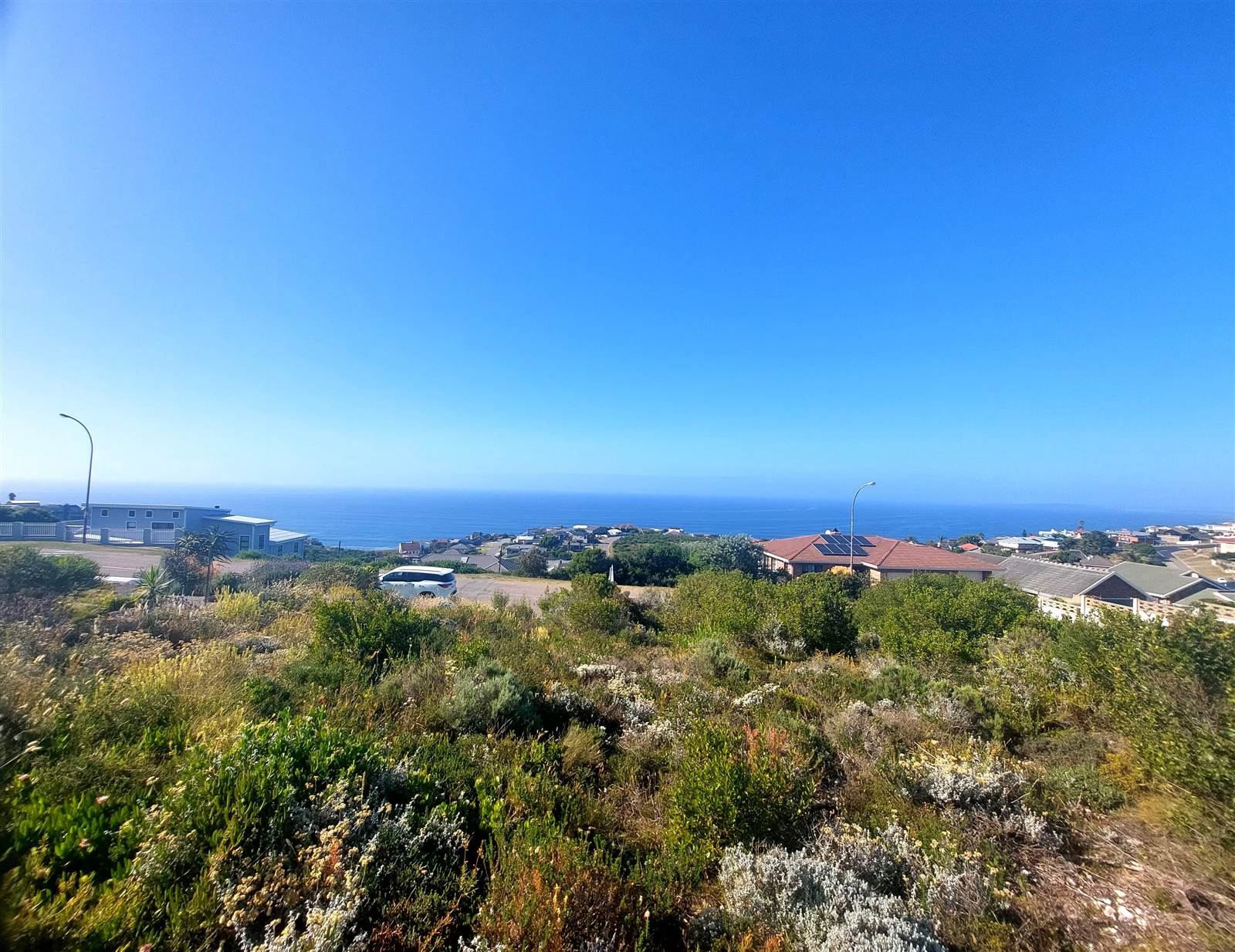 880 m² Land available in Dana Bay photo number 5