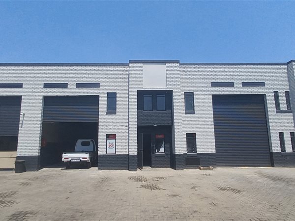 515  m² Industrial space