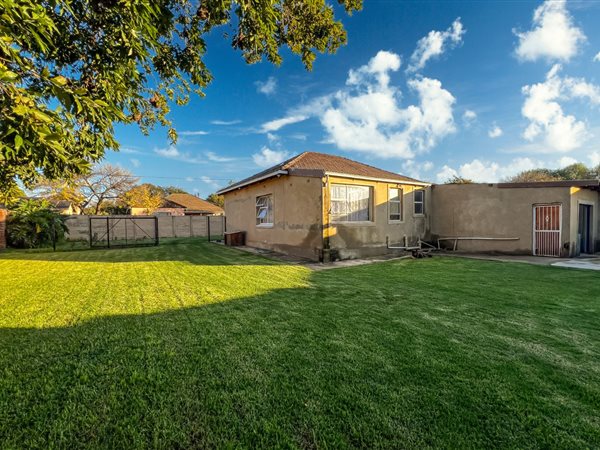 3 Bedroom House 3 Bedroom House