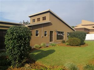 7 Bed House in Three Rivers East