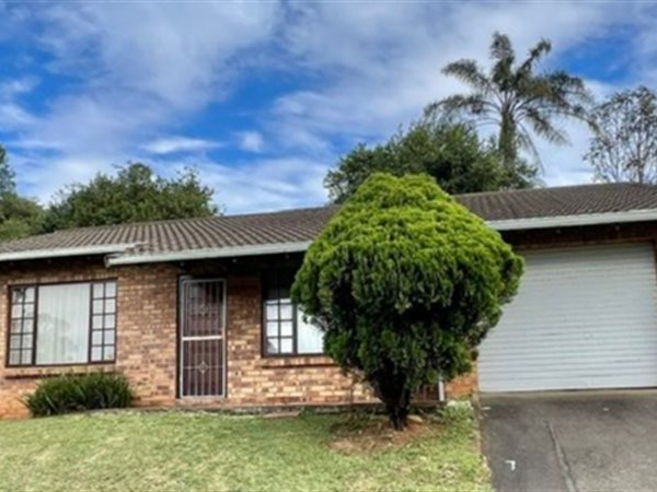 2 Bed House in Town Bush Valley