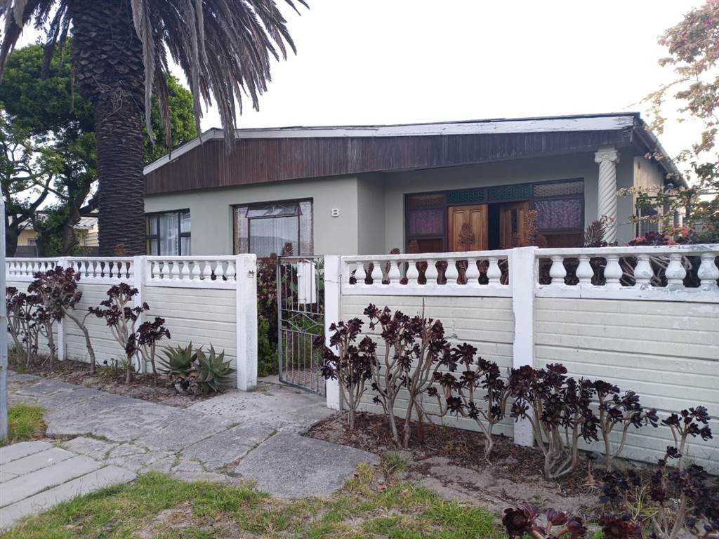 4 Bed House for sale in Lavis T4128589 Private Property