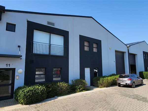 386  m² Industrial space