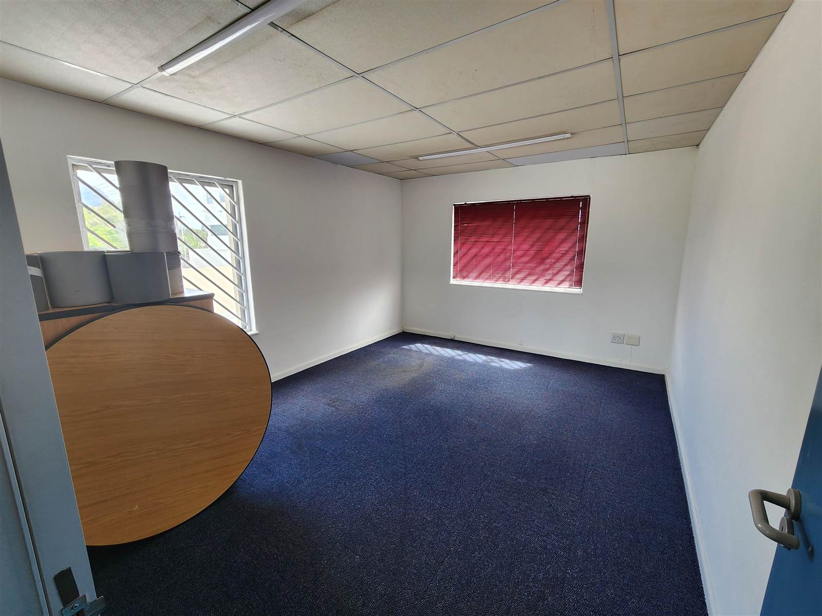 180  m² Commercial space in Athlone photo number 3