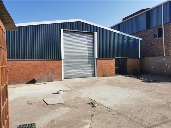 900  m² Industrial space in Clairwood