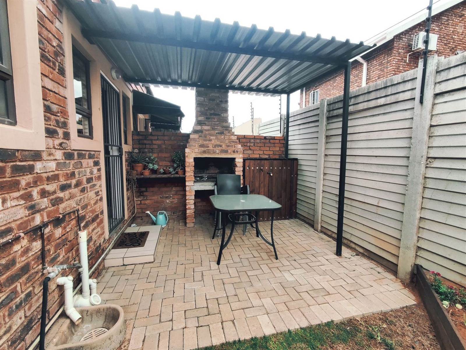 2 Bed Simplex in Potchefstroom Central photo number 3