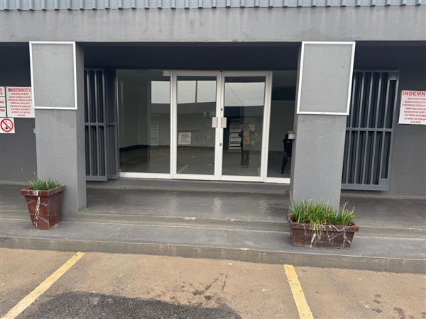 80 m² Commercial space 80 m² Commercial space