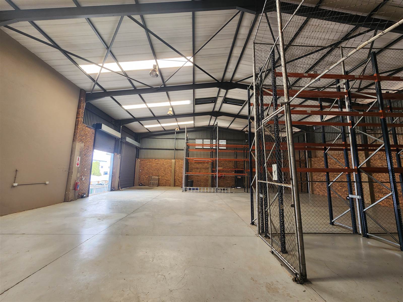900  m² Industrial space in Meadowdale photo number 6