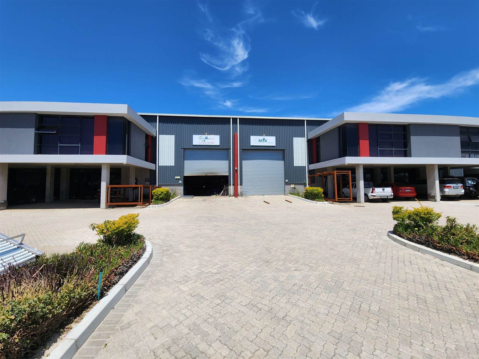 684  m² Industrial space in Bellville Central photo number 2