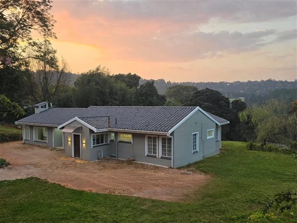 4 Bedroom House 4 Bedroom House