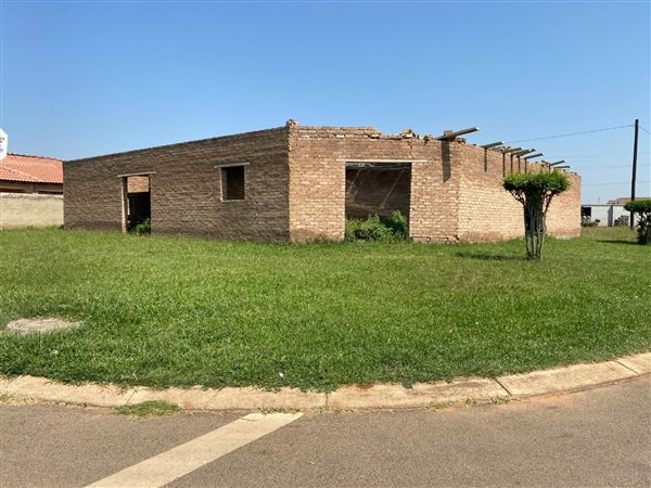 50400  m² Commercial space in Protea Glen