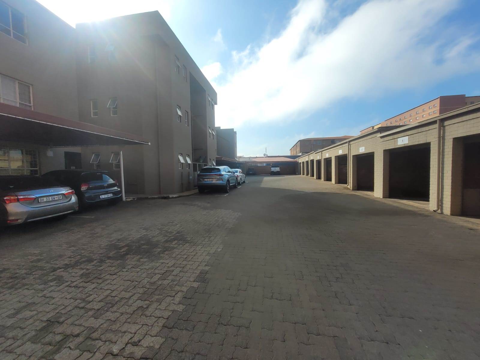 110  m² Commercial space in Kempton Park Central photo number 9