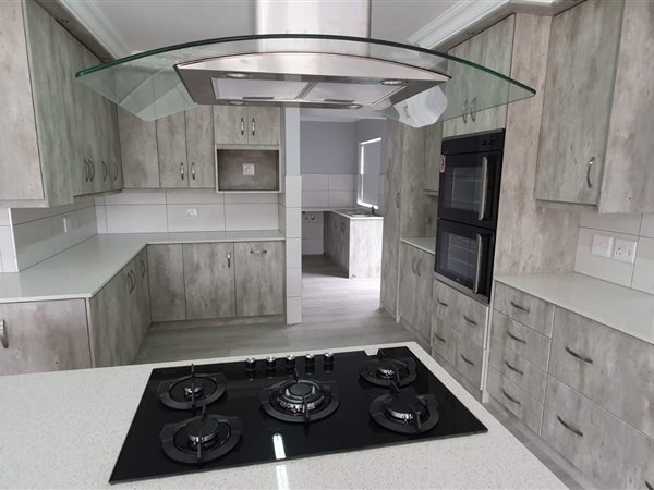 3 Bedroom House 3 Bedroom House