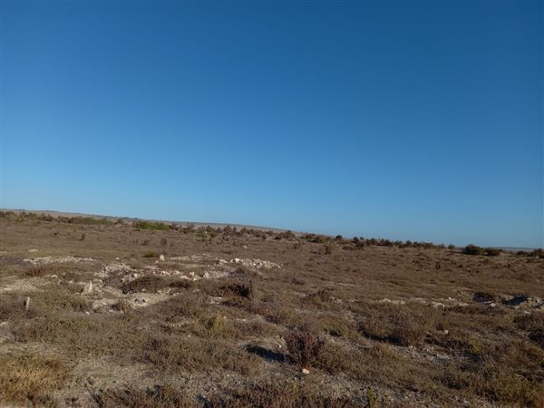 7 373 m² Land