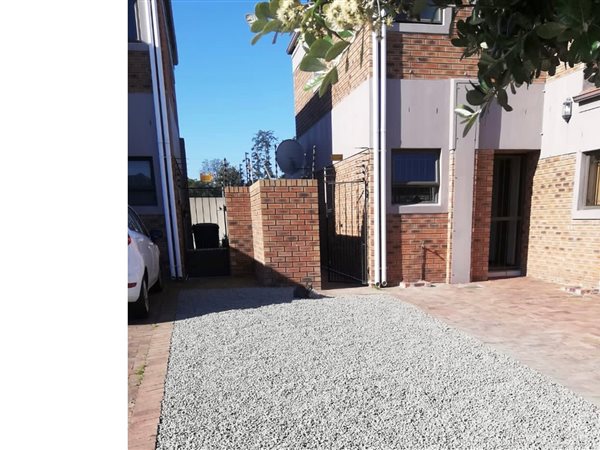 3 Bed Townhouse