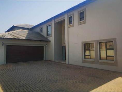 4 Bed House in Raslouw photo number 1